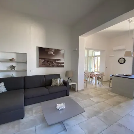 Rosy Apartment