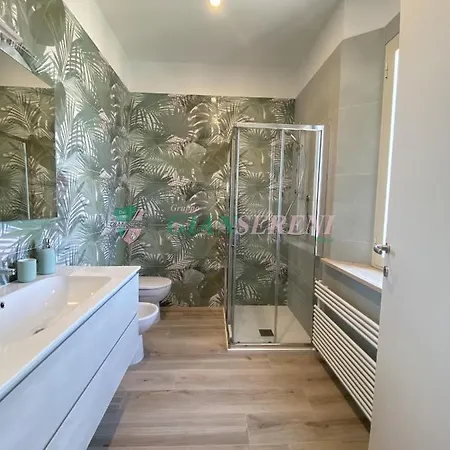 Rosy Apartment